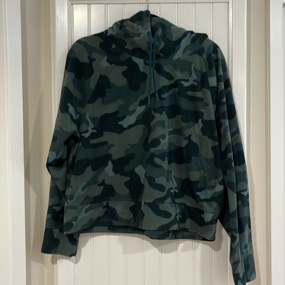 Old Navy Tops - Old Navy Camo Fleece